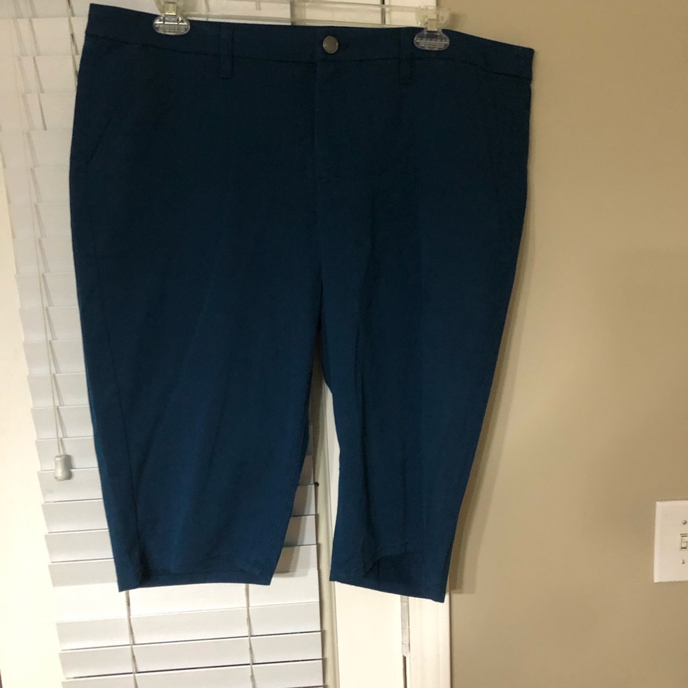 Pedal pusher pants
